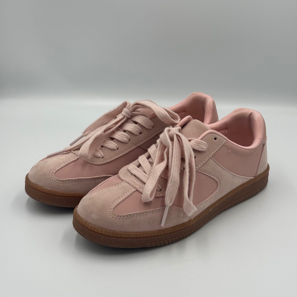 No Boundaries Pink Faux Suede Gum Sole Sneakers Size 6 NO BOX